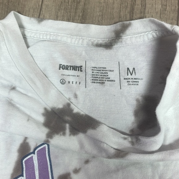 Fortnite by NEFF tie dye medium t shirt - Picture 4 of 5